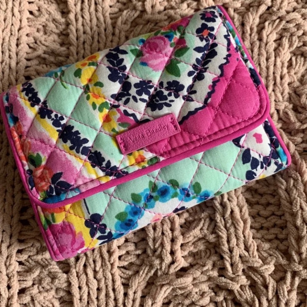Vera bradley tri fold wallet